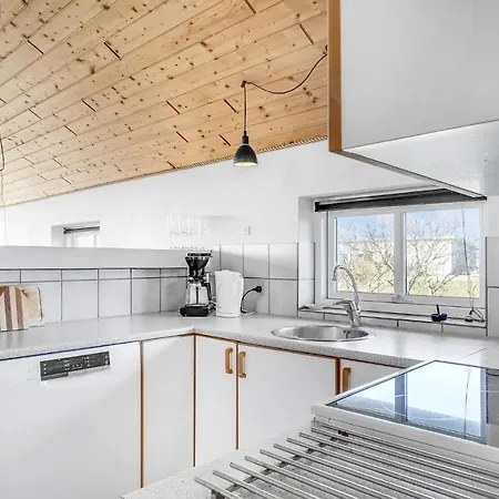 Casa vacanze Lovely In With Kitchen *
