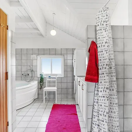 Lovely In With Kitchen